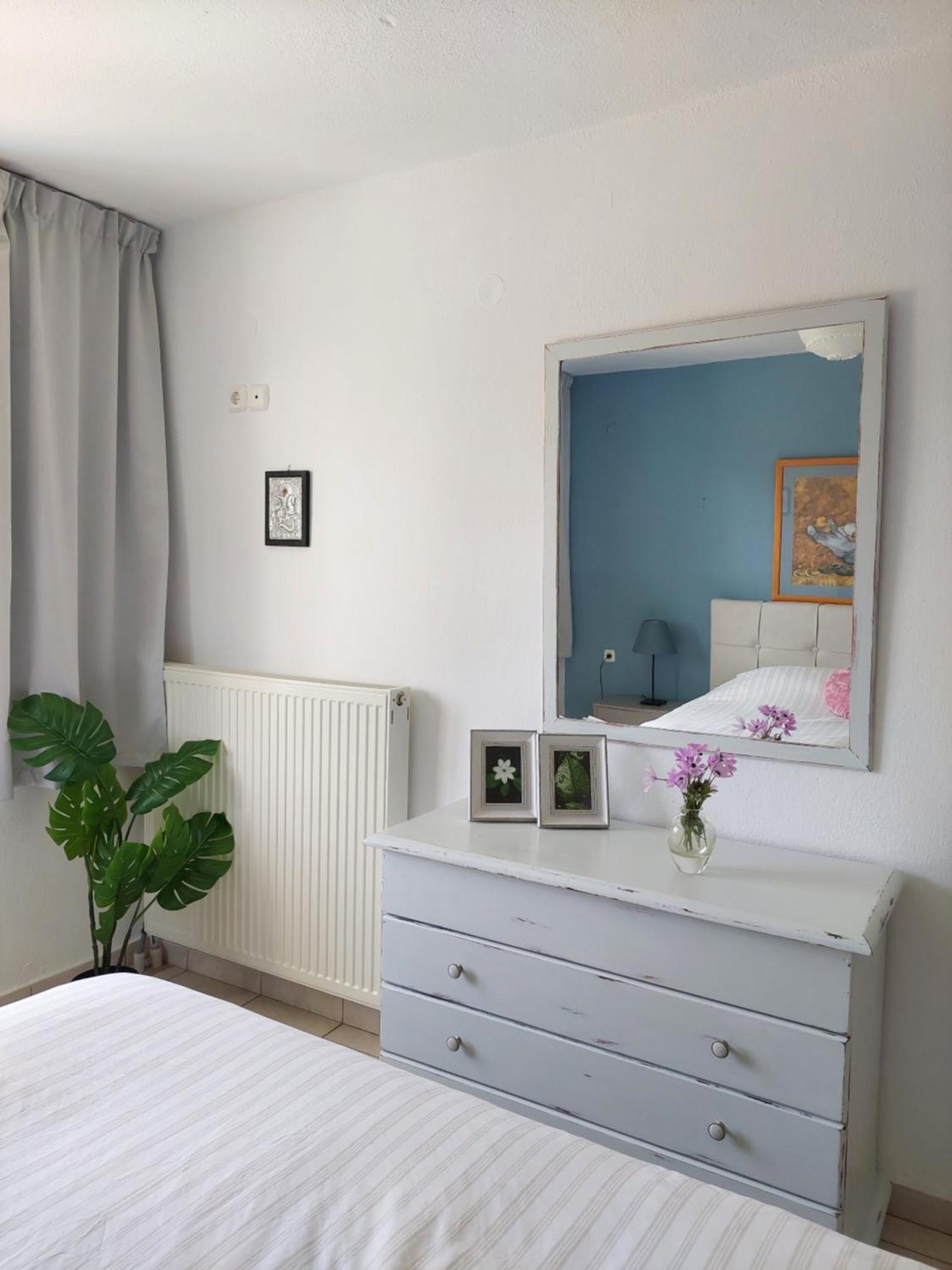Dora'S House Comfortable Apartment With A Yard And View Pyrgadikia Exterior photo